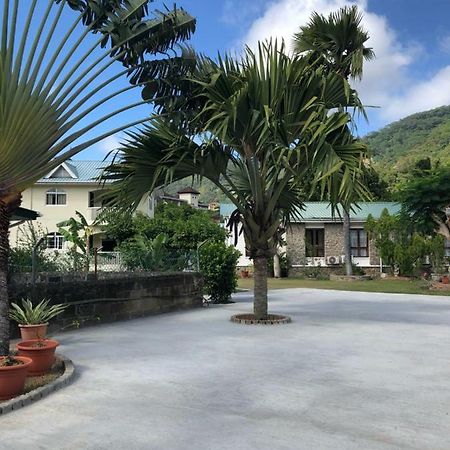 Flower Garden Self-Catering Apartments Beau Vallon  Exterior foto