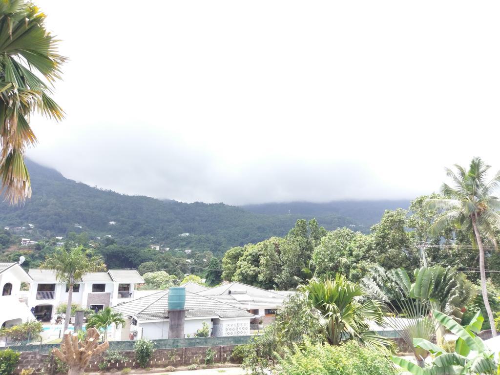 Flower Garden Self-Catering Apartments Beau Vallon  Exterior foto