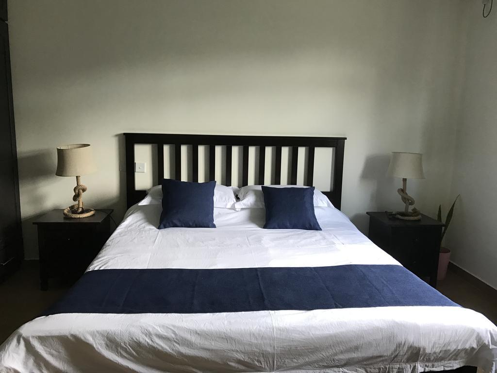 Flower Garden Self-Catering Apartments Beau Vallon  Exterior foto
