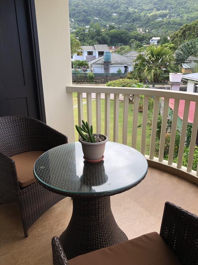 Flower Garden Self-Catering Apartments Beau Vallon  Exterior foto